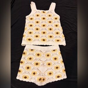 Jessica Simpson White and Yellow Kids Crochet Set